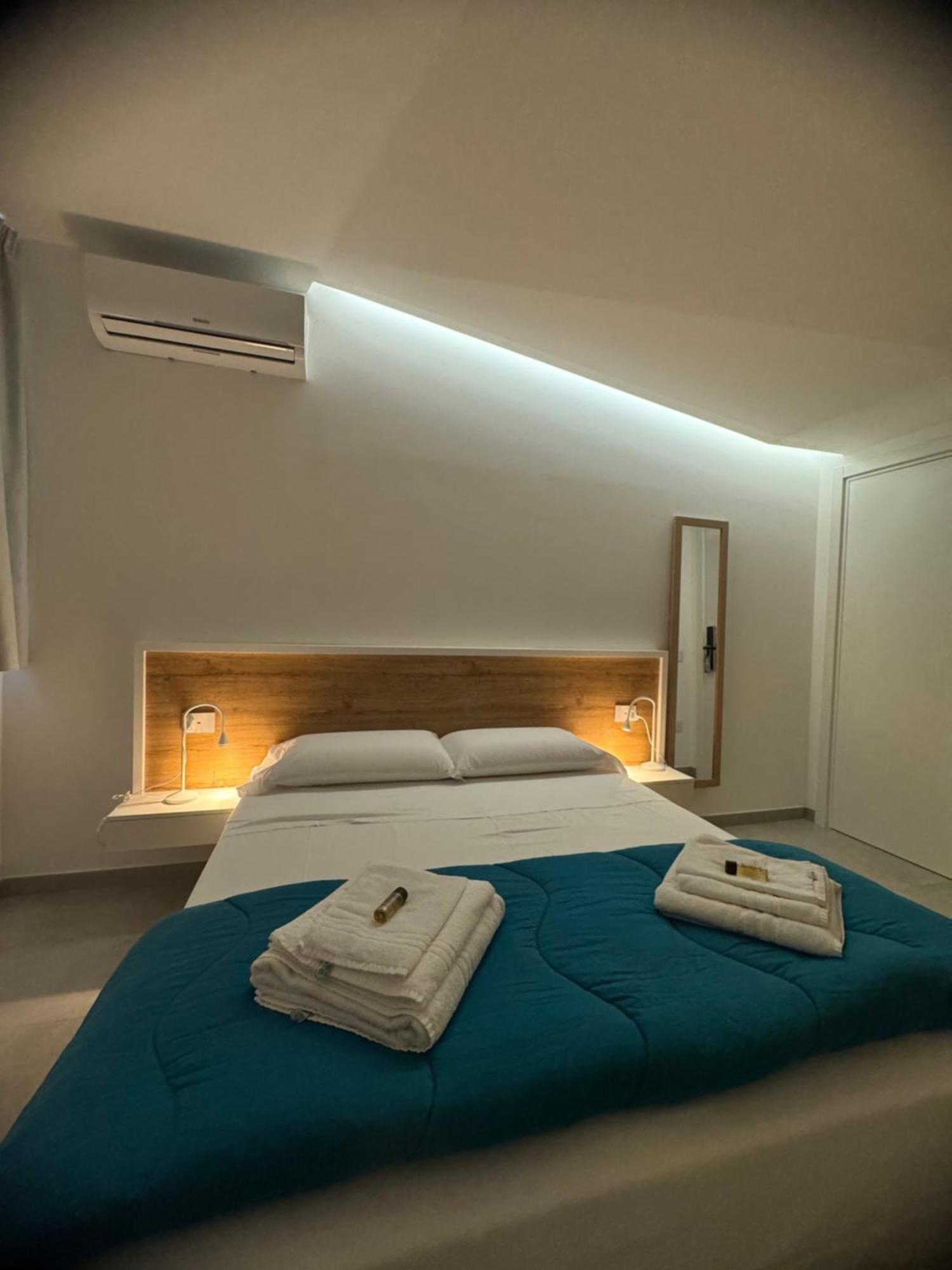 Space Tower Bed & Breakfast Napoli