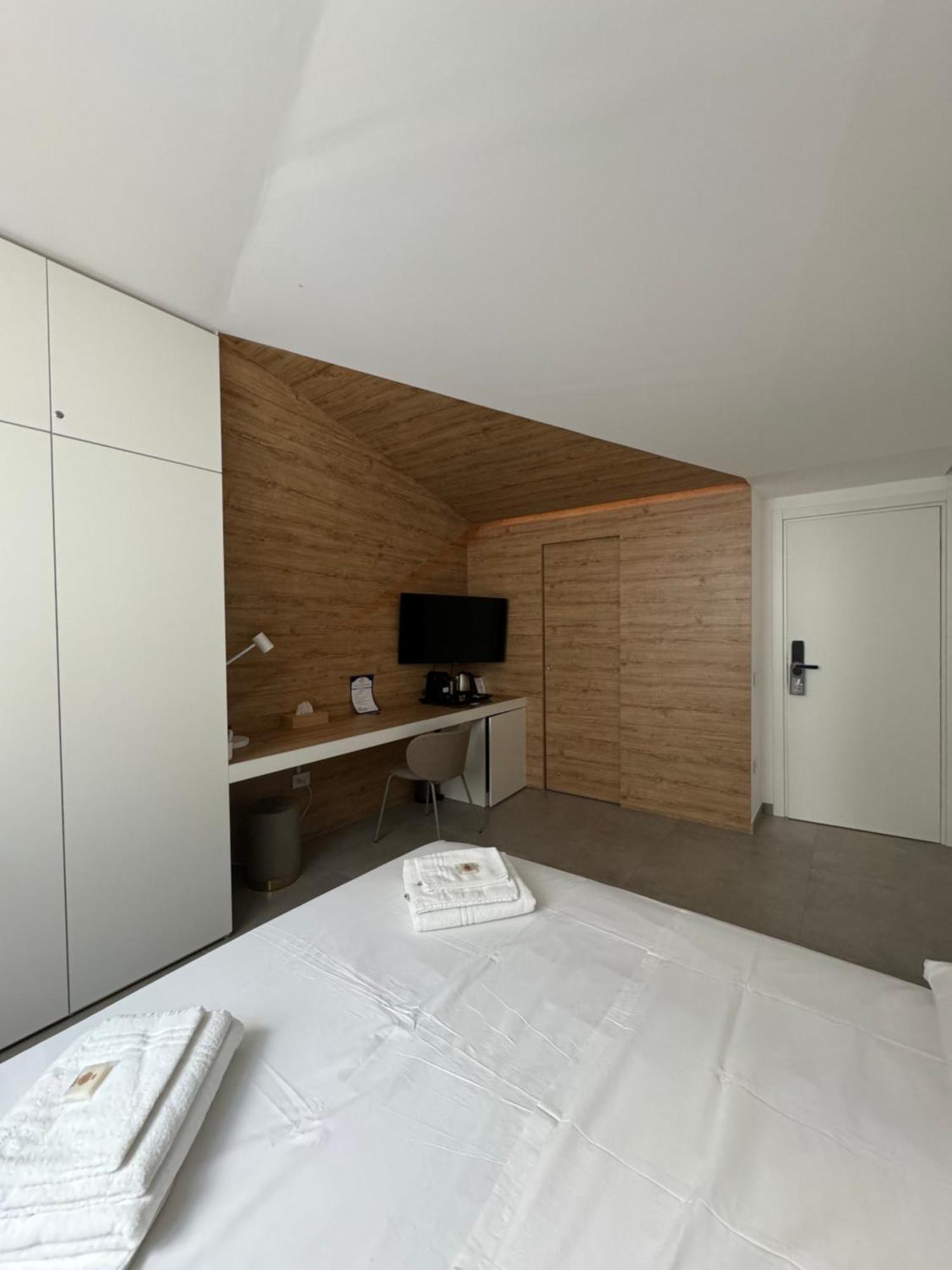 Bed & Breakfast Space Tower *