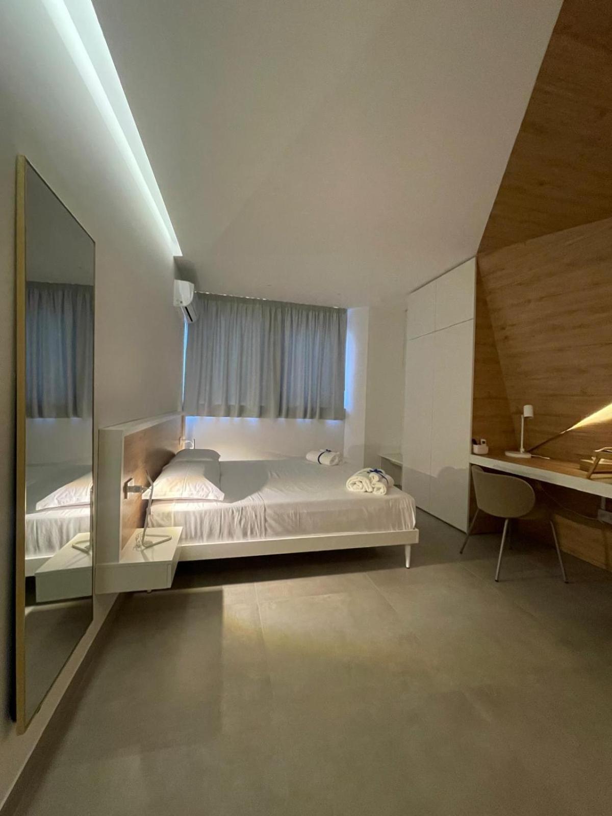 Space Tower Bed & Breakfast *