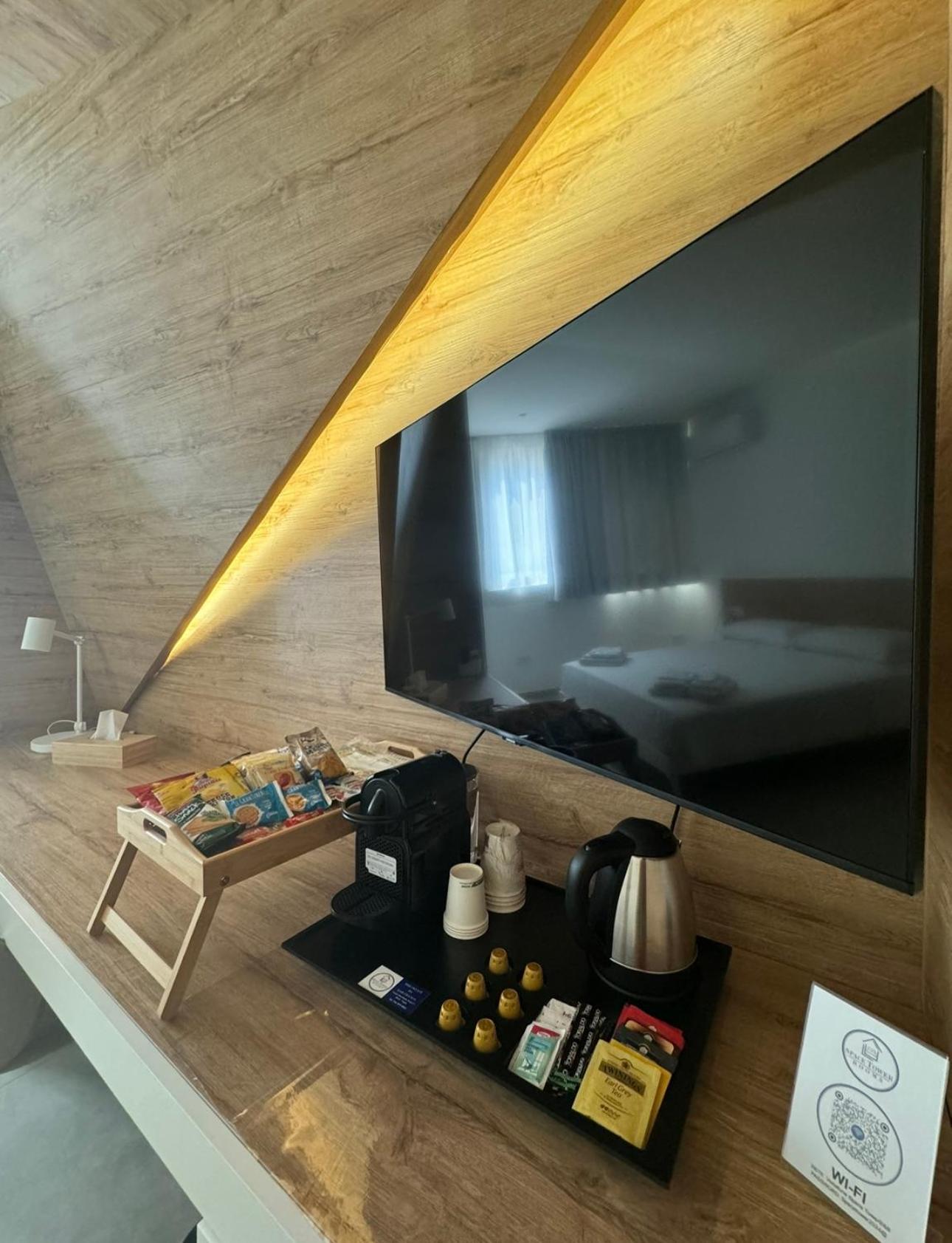 Bed & Breakfast Space Tower Napoli